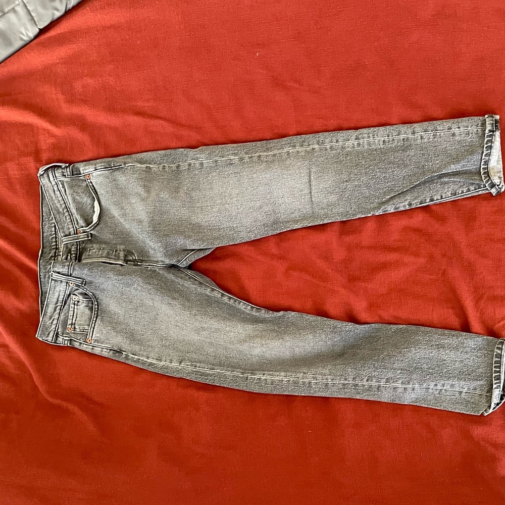 Women’s Levi’s 501 tapered jeans